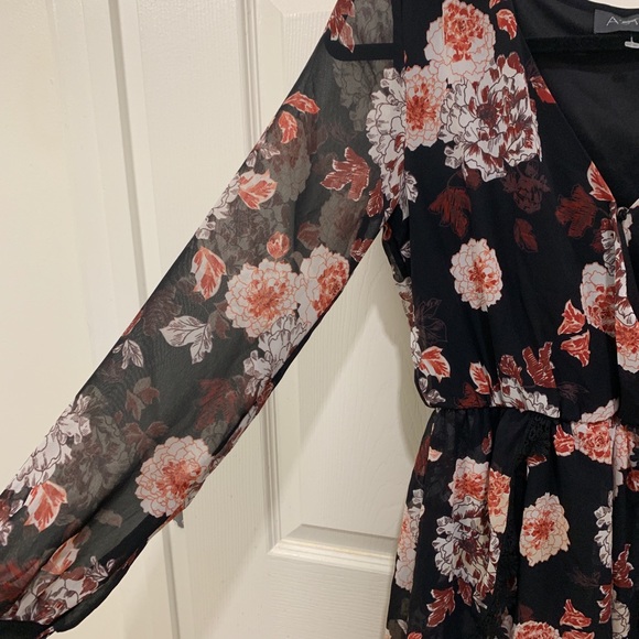 ASTR the label: Long Sleeve Romper - Picture 6 of 7